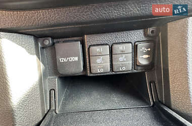 Седан Toyota Corolla 2013 в 