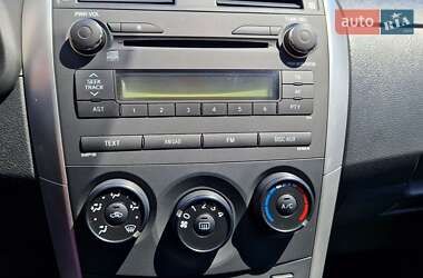Седан Toyota Corolla 2012 в 