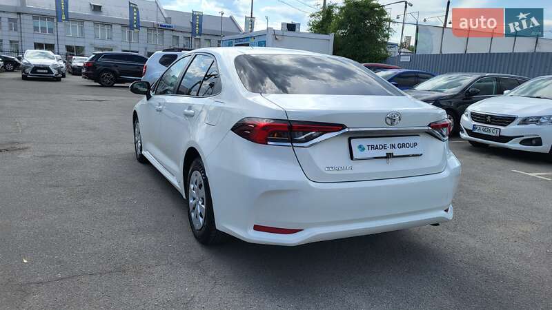 Седан Toyota Corolla 2019 в Києві