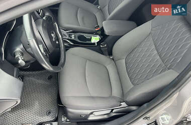 Седан Toyota Corolla 2021 в 