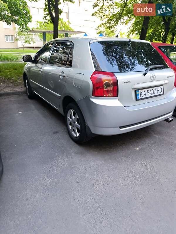 Хэтчбек Toyota Corolla 2006 в Киеве