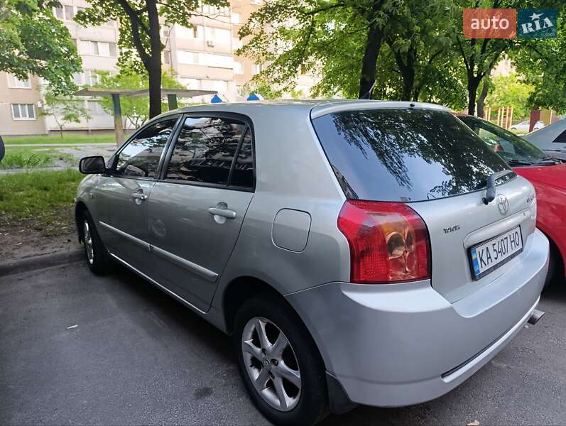 Хэтчбек Toyota Corolla 2006 в Киеве