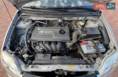 Седан Toyota Corolla 2002 в 