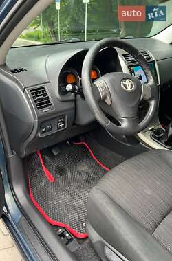 Седан Toyota Corolla 2008 в 