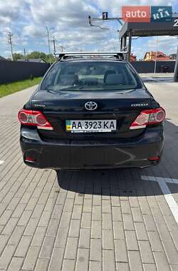 Седан Toyota Corolla 2010 в 