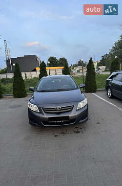 Седан Toyota Corolla 2008 в Лозовій