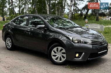 Седан Toyota Corolla 2017 в 