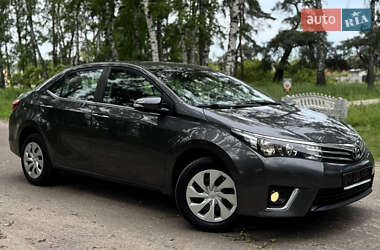 Седан Toyota Corolla 2017 в 
