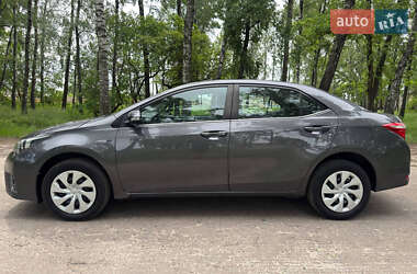 Седан Toyota Corolla 2017 в 
