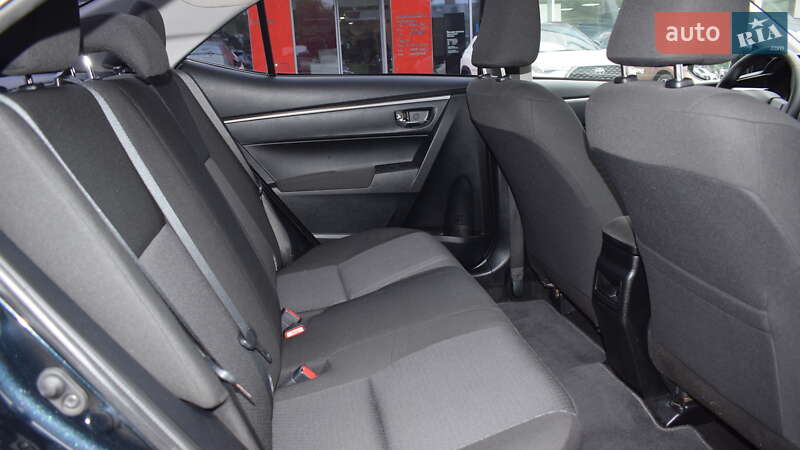 Седан Toyota Corolla 2014 в Житомире