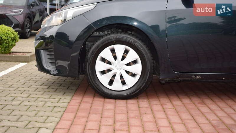 Седан Toyota Corolla 2014 в Житомире