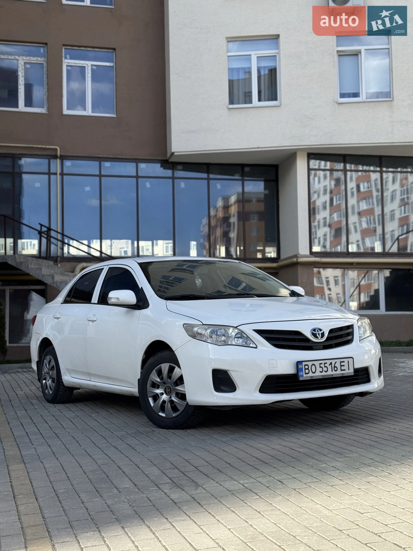 2011 Toyota Corolla - мініатюра 2