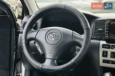 Хетчбек Toyota Corolla 2002 в 