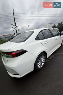 Седан Toyota Corolla 2024 в 