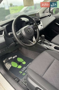 Седан Toyota Corolla 2024 в 