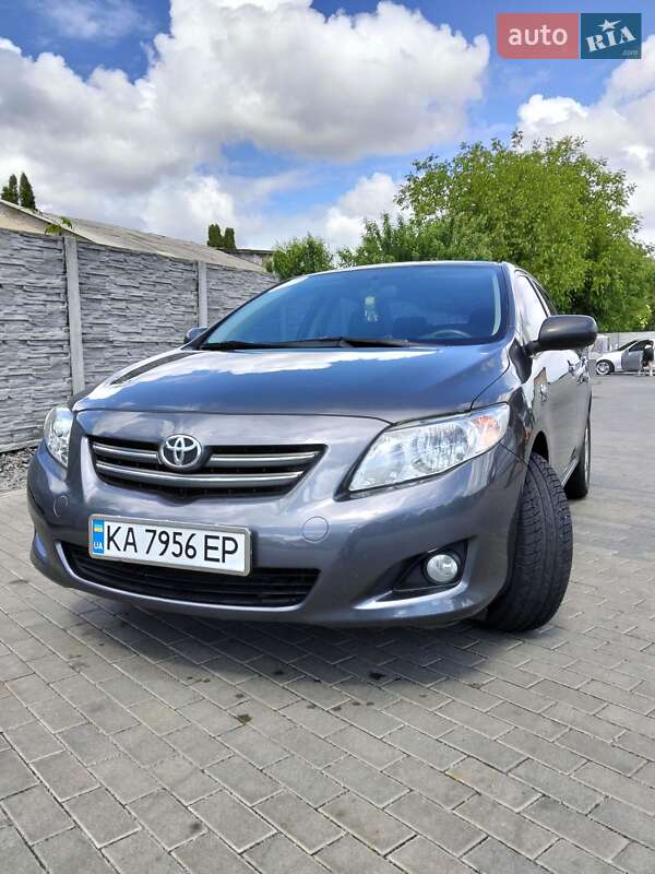 Седан Toyota Corolla 2008 в Білій Церкві