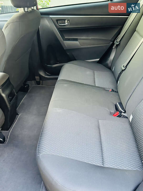 Седан Toyota Corolla 2013 в Запорожье