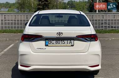 Седан Toyota Corolla 2019 в 