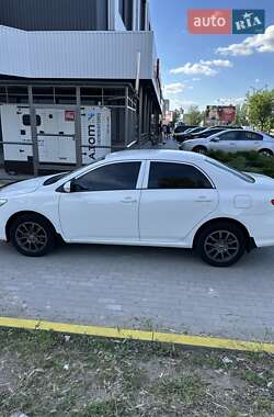 Седан Toyota Corolla 2012 в 