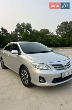 Седан Toyota Corolla 2011 в Каневе