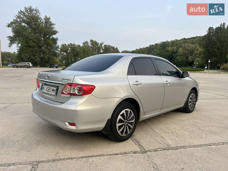 Седан Toyota Corolla 2011 в Каневі фото 5 Седан Toyota Corolla 2011 в Каневі