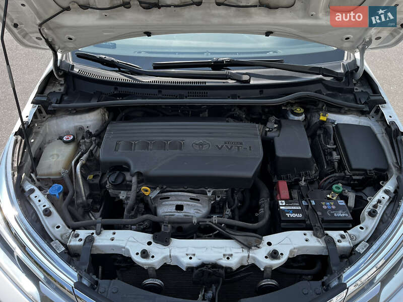 Седан Toyota Corolla 2018 в Києві