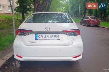 Седан Toyota Corolla 2020 в 