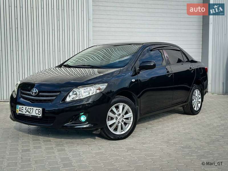 Седан Toyota Corolla 2007 в Дніпрі