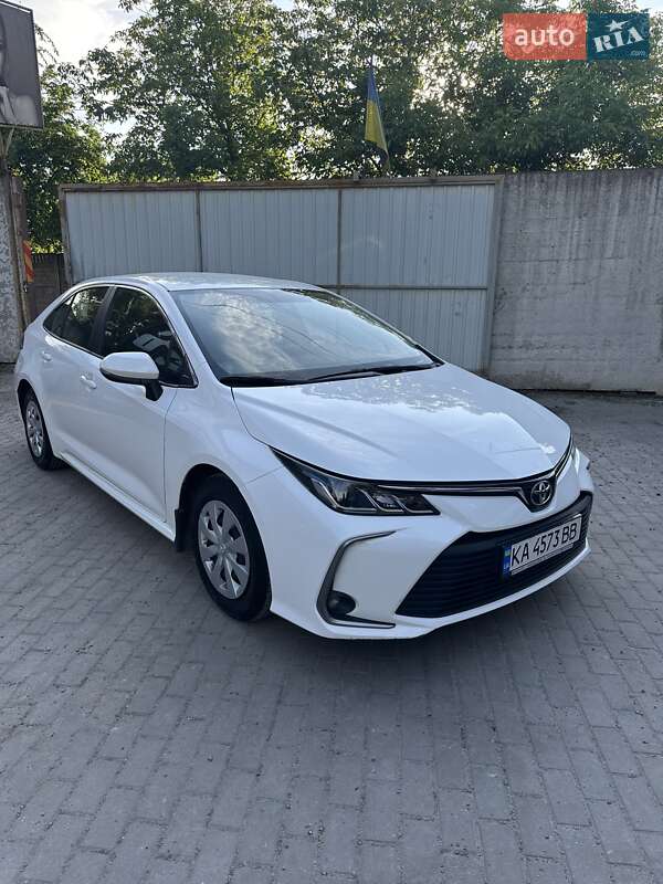 Седан Toyota Corolla 2020 в 
