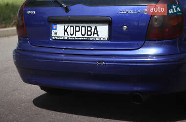 Хэтчбек Toyota Corolla 1998 в 