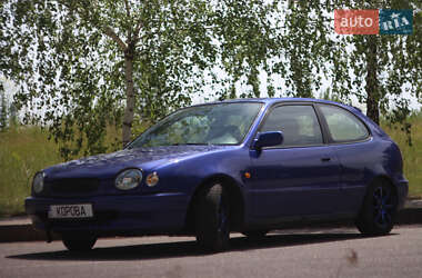 Хэтчбек Toyota Corolla 1998 в 
