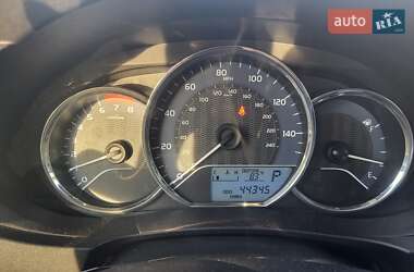 Седан Toyota Corolla 2016 в 