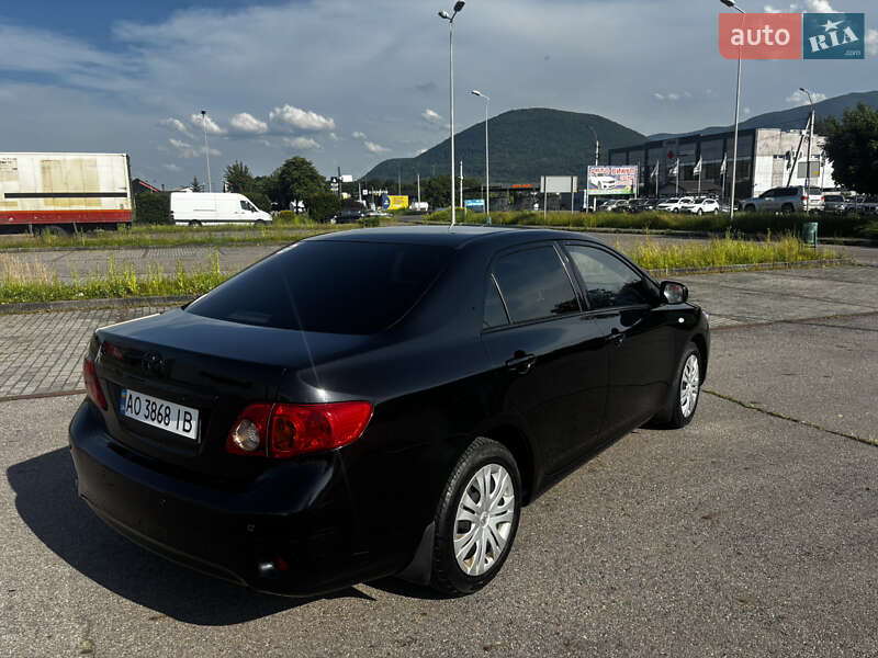 Седан Toyota Corolla 2007 в Тячеві