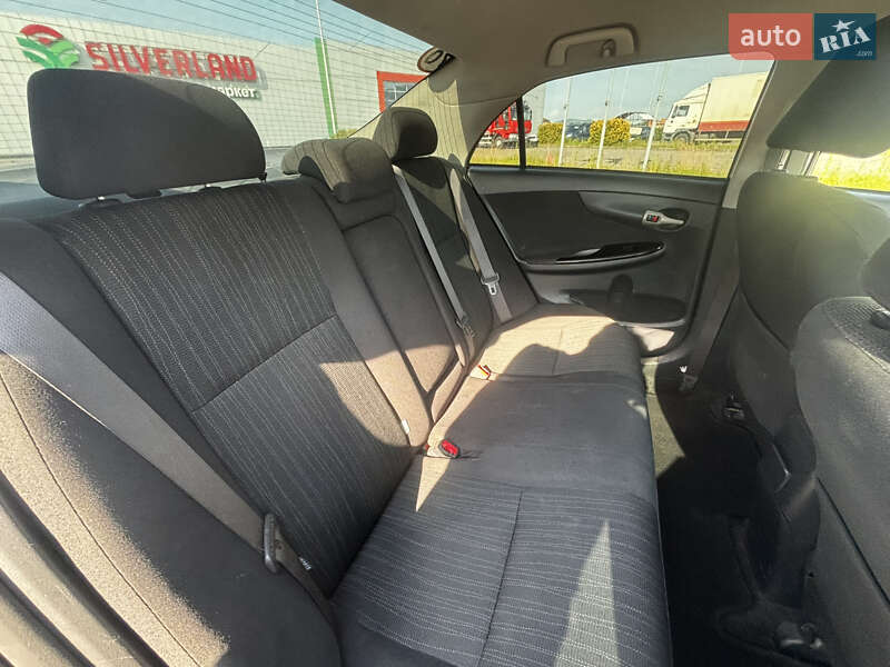 Седан Toyota Corolla 2007 в Тячеві