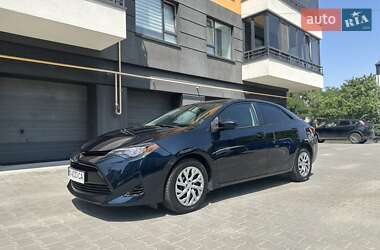 Седан Toyota Corolla 2017 в Тернополі