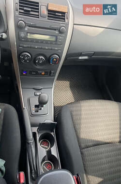 Седан Toyota Corolla 2007 в 