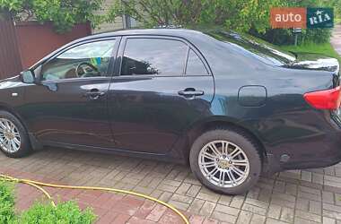 Седан Toyota Corolla 2008 в Чернигове
