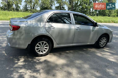 Седан Toyota Corolla 2012 в 