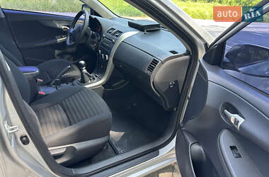 Седан Toyota Corolla 2012 в 