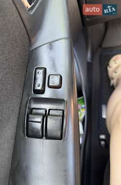 Седан Toyota Corolla 2005 в 