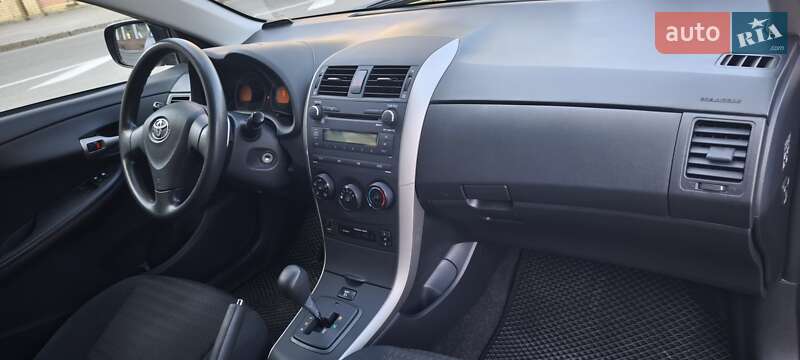 Седан Toyota Corolla 2007 в Харькове