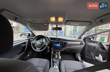 Седан Toyota Corolla 2018 в 