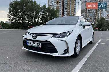 Седан Toyota Corolla 2020 в Киеве