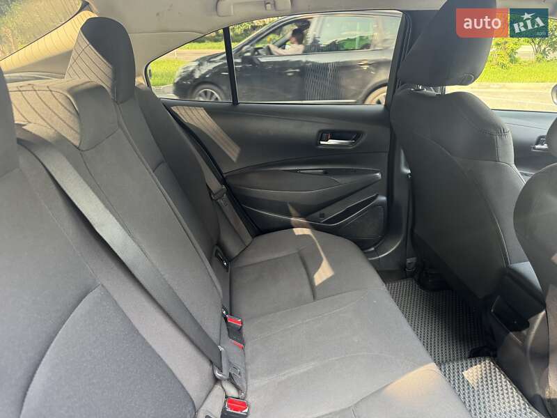 Седан Toyota Corolla 2020 в Виннице