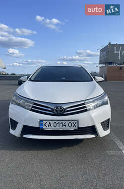 Седан Toyota Corolla 2014 в Києві