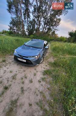 Седан Toyota Corolla 2019 в Полтаві