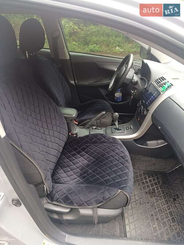 Седан Toyota Corolla 2007 в Вышгороде