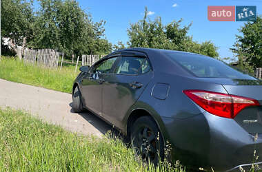 Седан Toyota Corolla 2017 в 