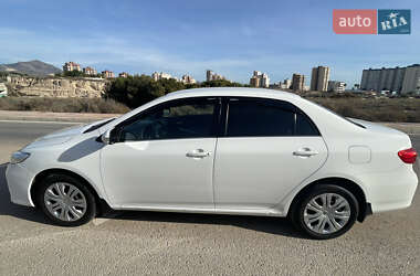 Седан Toyota Corolla 2011 в 