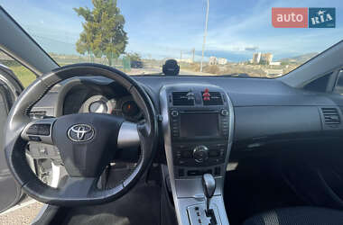 Седан Toyota Corolla 2011 в 